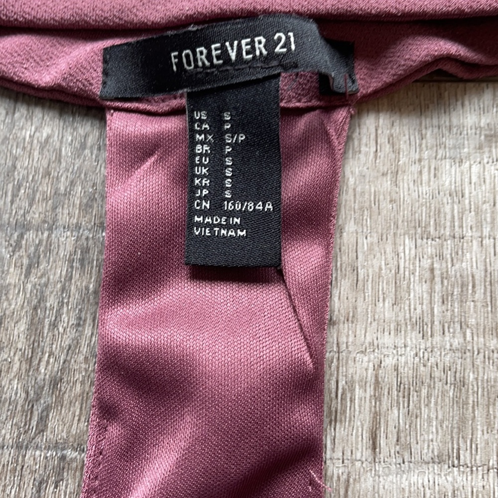 FOREVER 21 DRESS - Picture 3 of 5